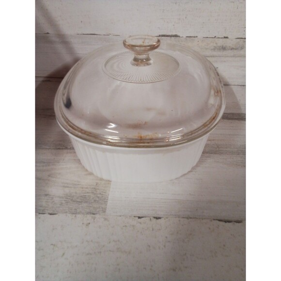 White Made In The USA  CorningWare Dish See Photos For Stating - Picture 11 of 16